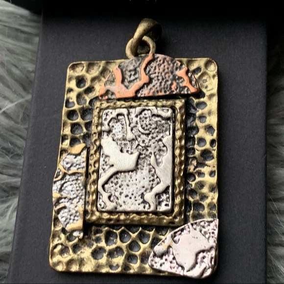 Lot of Unique Pendants - Picture 5 of 9